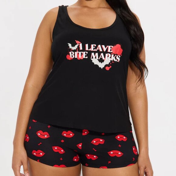 Leave Bite Marks Halloween PJ Short Set - Black/Red (Size 3x, fits 1x/2x) - Picture 1 of 2